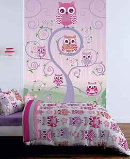 Pink and lilac owl themed wall mural.