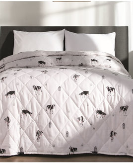 Cows, White Quilted Throw, Bedspread 200cm x 240cm