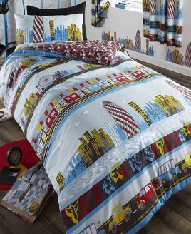 Colourful depiction of London skyline, tube and taxis against a blue background - single Bedding Set