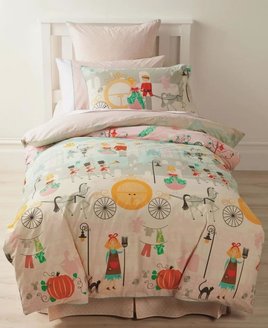 Cinderella, Pure Cotton Double Duvet. Designed to tell the whole story from top to bottom.