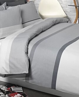 Broad stripes of two tone grey and white with a narrow darker band between.