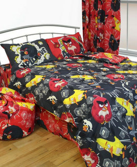 Black, red and yellow bedding sets with the Angry Birds - Red, Bomb and Chuck.