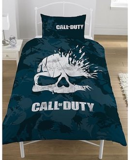 Call of Duty Single or Double Duvets. Dark splattered background with a white bursting skull centred.