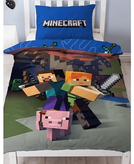 Blue Minecraft Duvet Cover with 2 Pixelated Warriors in Battle.