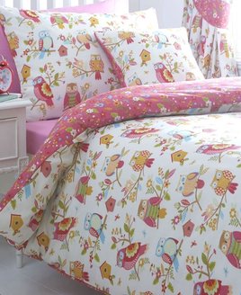 Reversible Owls Themed Bedding. Owls and Bird Houses on white, with a deep, pink patterned reverse.